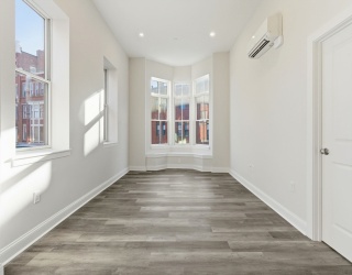 19-25 Essex, Haverhill, Massachusetts, 1 Bedroom Bedrooms, 4 Rooms Rooms,1 BathroomBathrooms,Residential Lease,For Rent,Essex,73505507