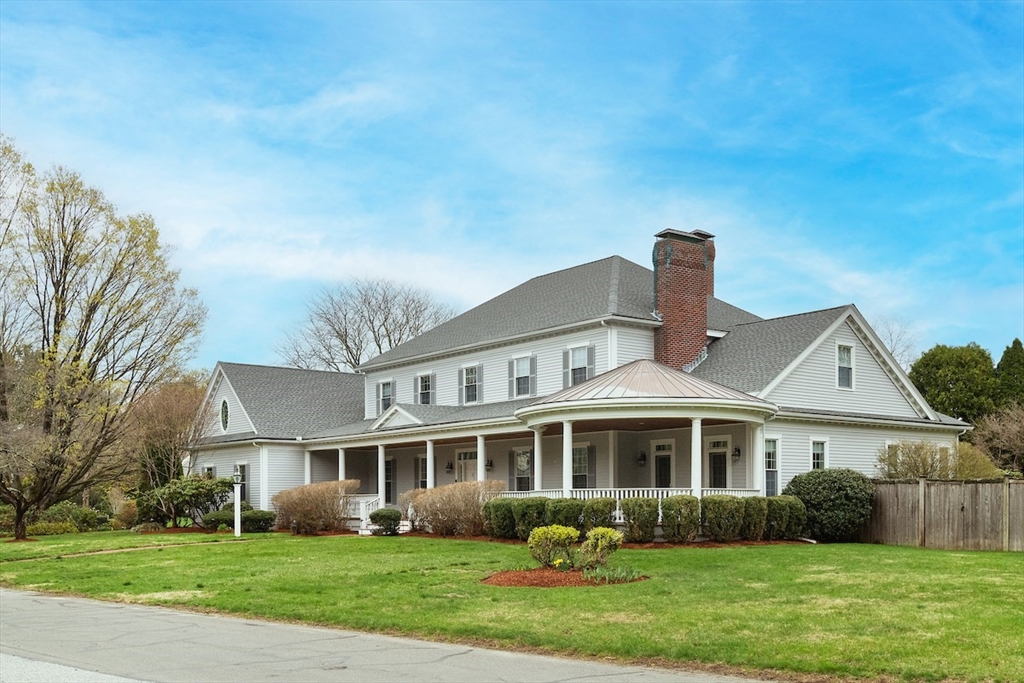 7 Burnham Rd, Lexington, Massachusetts, 5 Bedrooms Bedrooms, 9 Rooms Rooms,6 BathroomsBathrooms,Residential,For Sale,Burnham Rd,73505322