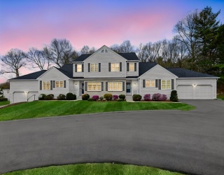 8 Aspen Way, Franklin, Massachusetts, 3 Bedrooms Bedrooms, 6 Rooms Rooms,2.5 BathroomsBathrooms,Residential,For Sale,Aspen Way,73505530