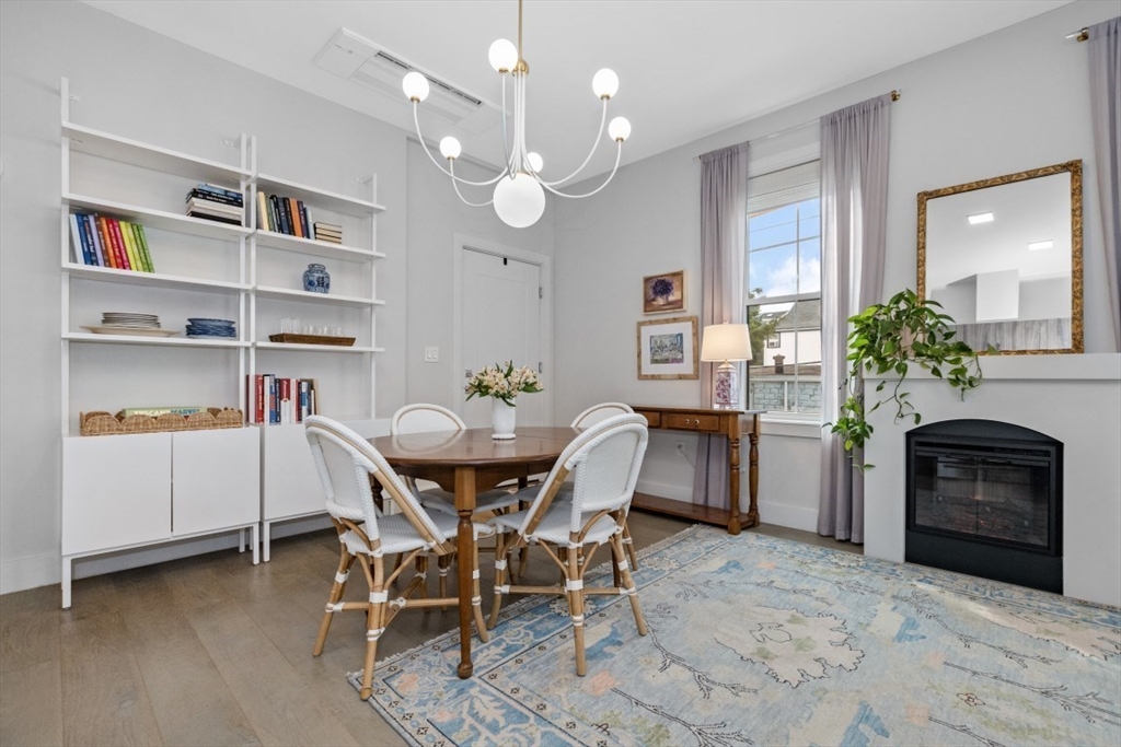 24 Rush St, Somerville, Massachusetts, 1 Bedroom Bedrooms, 4 Rooms Rooms,1.5 BathroomsBathrooms,Residential,For Sale,Rush St,73505512