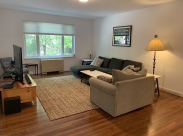94 Griggs Road, Brookline, Massachusetts, 2 Bedrooms Bedrooms, 4 Rooms Rooms,2 BathroomsBathrooms,Residential Lease,For Rent,Griggs Road,73505558