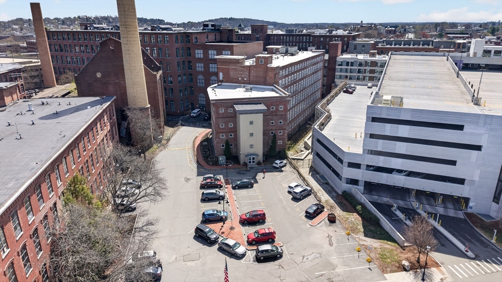 200 Market St, Lowell, Massachusetts, 1 Bedroom Bedrooms, 3 Rooms Rooms,1 BathroomBathrooms,Residential,For Sale,Market St,73505388