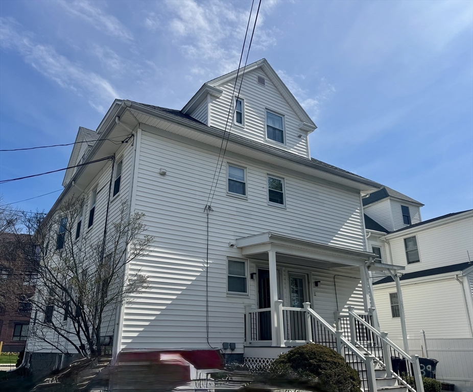 141 Whitwell St, Quincy, Massachusetts, 2 Bedrooms Bedrooms, 5 Rooms Rooms,1 BathroomBathrooms,Residential Lease,For Rent,Whitwell St,73505440
