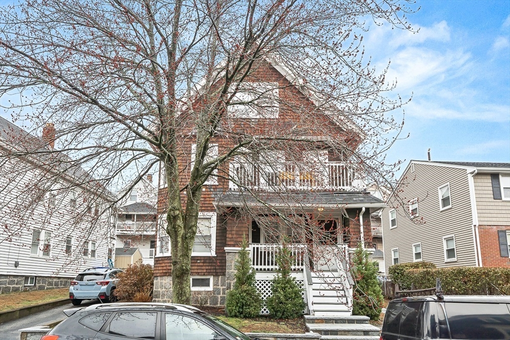 12 Chelmsford St, Boston, Massachusetts, 6 Bedrooms Bedrooms, 13 Rooms Rooms,2 BathroomsBathrooms,Residential Income,For Sale,Chelmsford St,73492329