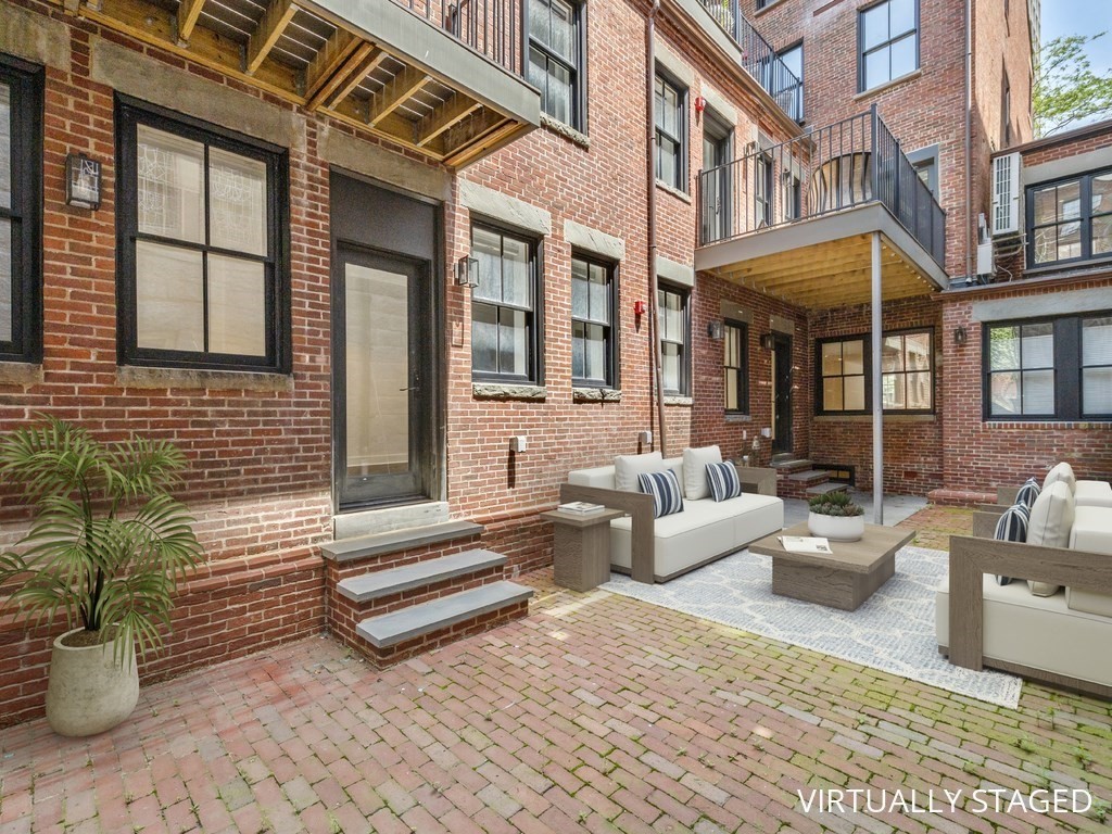 33-35 Bowdoin Street, Boston, Massachusetts, 3 Bedrooms Bedrooms, 7 Rooms Rooms,2.5 BathroomsBathrooms,Residential,For Sale,Bowdoin Street,73462924