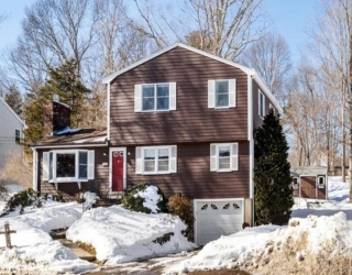 85 Martin Street, Essex, Massachusetts, 4 Bedrooms Bedrooms, 10 Rooms Rooms,2.5 BathroomsBathrooms,Residential,For Sale,Martin Street,73483906