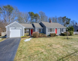 62 Quartermaster Row, Yarmouth, Massachusetts, 2 Bedrooms Bedrooms, 4 Rooms Rooms,1 BathroomBathrooms,Residential,For Sale,Quartermaster Row,73485907