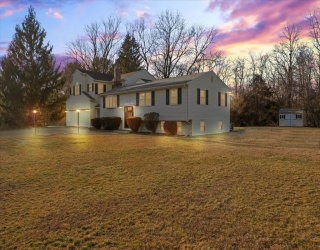 95 Tecumseh Dr, Hanover, Massachusetts, 4 Bedrooms Bedrooms, 9 Rooms Rooms,3 BathroomsBathrooms,Residential,For Sale,Tecumseh Dr,73461278