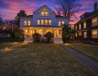 8 Westland St, Worcester, Massachusetts, 6 Bedrooms Bedrooms, 9 Rooms Rooms,2.5 BathroomsBathrooms,Residential,For Sale,Westland St,73505654