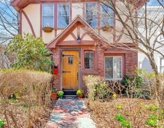 126 Westbourne Terrace, Brookline, Massachusetts, 6 Bedrooms Bedrooms, 14 Rooms Rooms,2 BathroomsBathrooms,Residential Income,For Sale,Westbourne Terrace,73505657