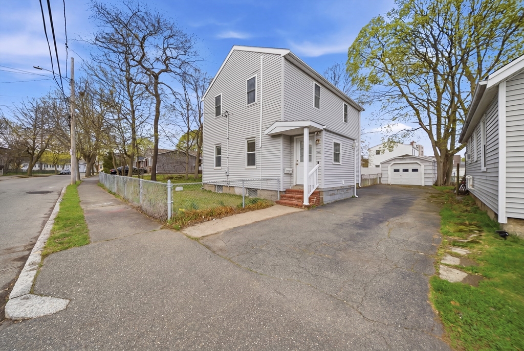 19 Lebanon St, Quincy, Massachusetts, 3 Bedrooms Bedrooms, 6 Rooms Rooms,2 BathroomsBathrooms,Residential,For Sale,Lebanon St,73505678
