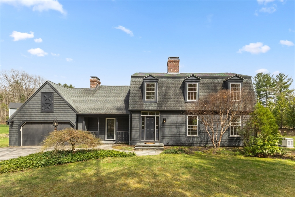172-A Howard St, Northborough, Massachusetts, 4 Bedrooms Bedrooms, 8 Rooms Rooms,2.5 BathroomsBathrooms,Residential,For Sale,Howard St,73505702