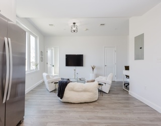 92-94 George St, Boston, Massachusetts, 1 Bedroom Bedrooms, 3 Rooms Rooms,1 BathroomBathrooms,Residential,For Sale,George St,73505738