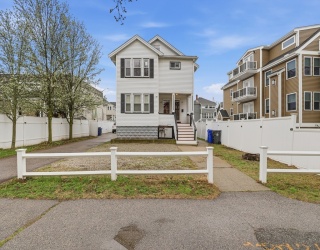 142-144 Mystic Valley Parkway, Arlington, Massachusetts, 5 Bedrooms Bedrooms, 11 Rooms Rooms,2 BathroomsBathrooms,Residential Income,For Sale,Mystic Valley Parkway,73505643