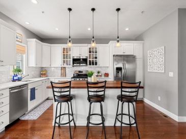 38 Stonehaven Dr, Weymouth, Massachusetts, 3 Bedrooms Bedrooms, 5 Rooms Rooms,2.5 BathroomsBathrooms,Residential,For Sale,Stonehaven Dr,73505748