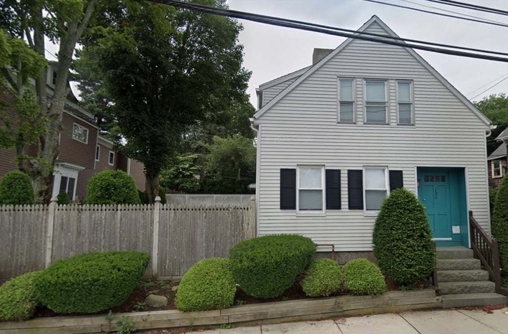 126 Lowell St, Peabody, Massachusetts, 1 Bedroom Bedrooms, 3 Rooms Rooms,1 BathroomBathrooms,Residential Lease,For Rent,Lowell St,73505752