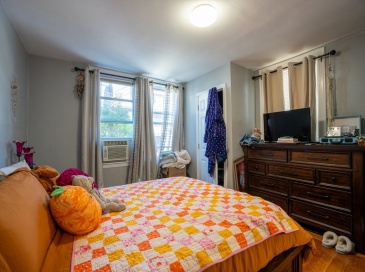 40 Newcastle Road, Boston, Massachusetts, 4 Bedrooms Bedrooms, 6 Rooms Rooms,1.5 BathroomsBathrooms,Residential Lease,For Rent,Newcastle Road,73505782
