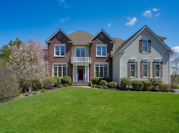 18 Manchester Dr, Wrentham, Massachusetts, 4 Bedrooms Bedrooms, 11 Rooms Rooms,4.5 BathroomsBathrooms,Residential,For Sale,Manchester Dr,73505788