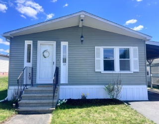 59 Castle Road, Attleboro, Massachusetts, 2 Bedrooms Bedrooms, 7 Rooms Rooms,2 BathroomsBathrooms,Residential,For Sale,Castle Road,73505716