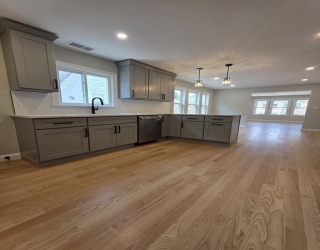 40 Lorna Rd., Boston, Massachusetts, 3 Bedrooms Bedrooms, 5 Rooms Rooms,1 BathroomBathrooms,Residential Lease,For Rent,Lorna Rd.,73502851