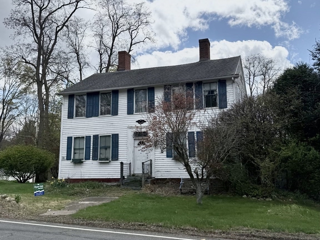17 Depot St, Southwick, Massachusetts, 5 Bedrooms Bedrooms, 9 Rooms Rooms,4 BathroomsBathrooms,Residential,For Sale,Depot St,73505872