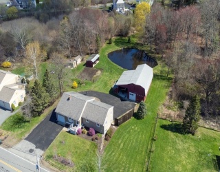 155 Dayton St, Danvers, Massachusetts, 3 Bedrooms Bedrooms, 5 Rooms Rooms,1 BathroomBathrooms,Residential,For Sale,Dayton St,73505644