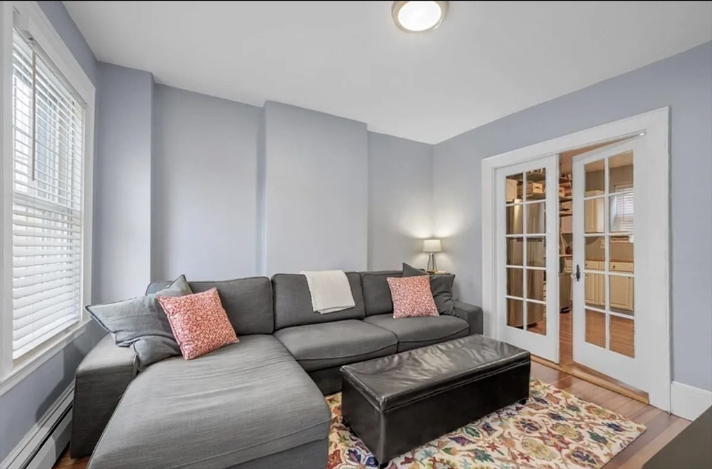 80 Park St., Chelsea, Massachusetts, 3 Bedrooms Bedrooms, 6 Rooms Rooms,1 BathroomBathrooms,Residential Lease,For Rent,Park St.,73505603