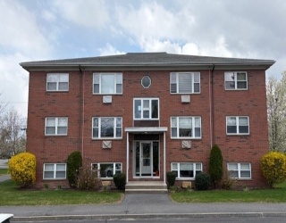 31 Warren St, Waltham, Massachusetts, 2 Bedrooms Bedrooms, 4 Rooms Rooms,1 BathroomBathrooms,Residential Lease,For Rent,Warren St,73506131