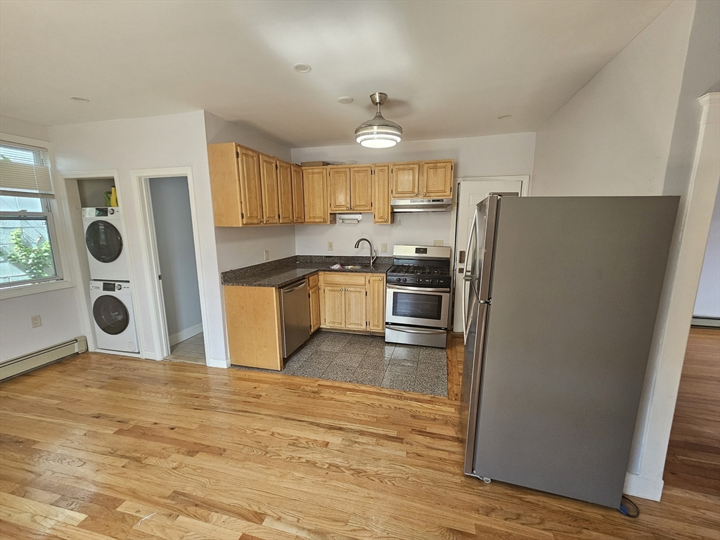 5 River, Boston, Massachusetts, 2 Bedrooms Bedrooms, 4 Rooms Rooms,1 BathroomBathrooms,Residential Lease,For Rent,River,73505932