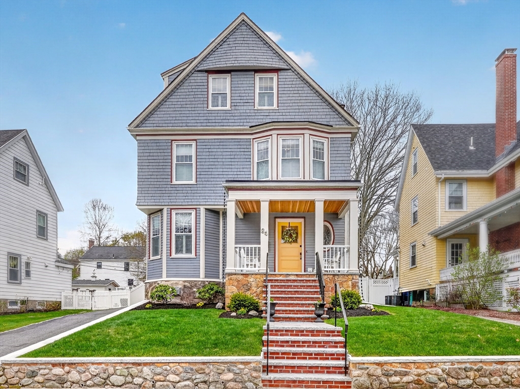 84 Hastings St, Boston, Massachusetts, 5 Bedrooms Bedrooms, 10 Rooms Rooms,3.5 BathroomsBathrooms,Residential,For Sale,Hastings St,73506099