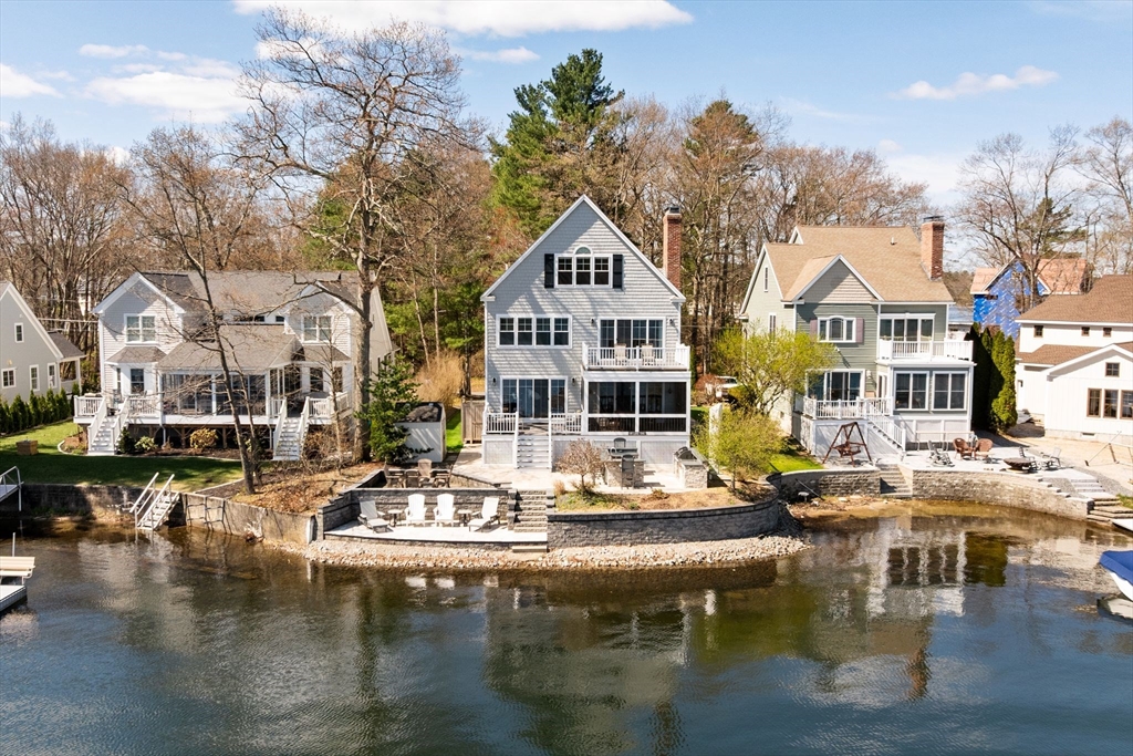 22 Pattison Rd, Webster, Massachusetts, 4 Bedrooms Bedrooms, 8 Rooms Rooms,2.5 BathroomsBathrooms,Residential,For Sale,Pattison Rd,73505943