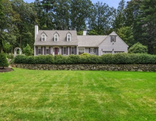 5 Raleigh Rd, Dover, Massachusetts, 5 Bedrooms Bedrooms, 10 Rooms Rooms,4 BathroomsBathrooms,Residential,For Sale,Raleigh Rd,73506006