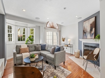 299 Lincoln St, Revere, Massachusetts, 2 Bedrooms Bedrooms, 6 Rooms Rooms,2.5 BathroomsBathrooms,Residential,For Sale,Lincoln St,73505832