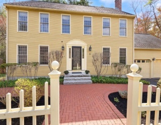 5 White's Pond Dr, Norfolk, Massachusetts, 4 Bedrooms Bedrooms, 8 Rooms Rooms,2.5 BathroomsBathrooms,Residential,For Sale,White's Pond Dr,73505809