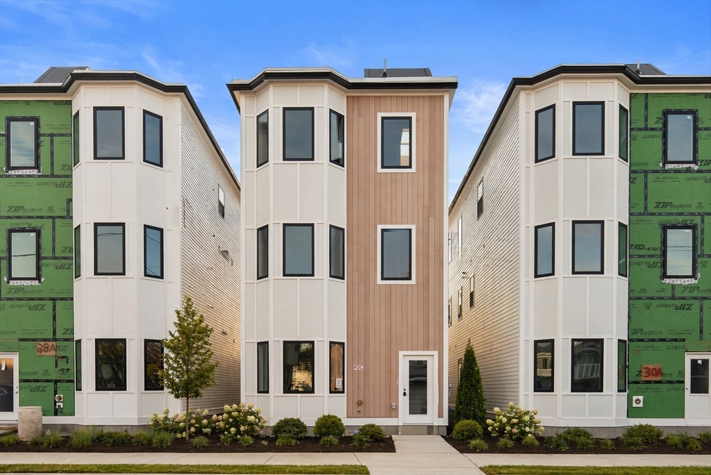 30 Swan Ave, Boston, Massachusetts, 3 Bedrooms Bedrooms, 5 Rooms Rooms,2 BathroomsBathrooms,Residential,For Sale,Swan Ave,73505949