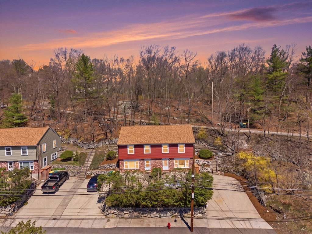 35 Mountain St, Woburn, Massachusetts, 2 Bedrooms Bedrooms, 4 Rooms Rooms,1.5 BathroomsBathrooms,Residential,For Sale,Mountain St,73505701