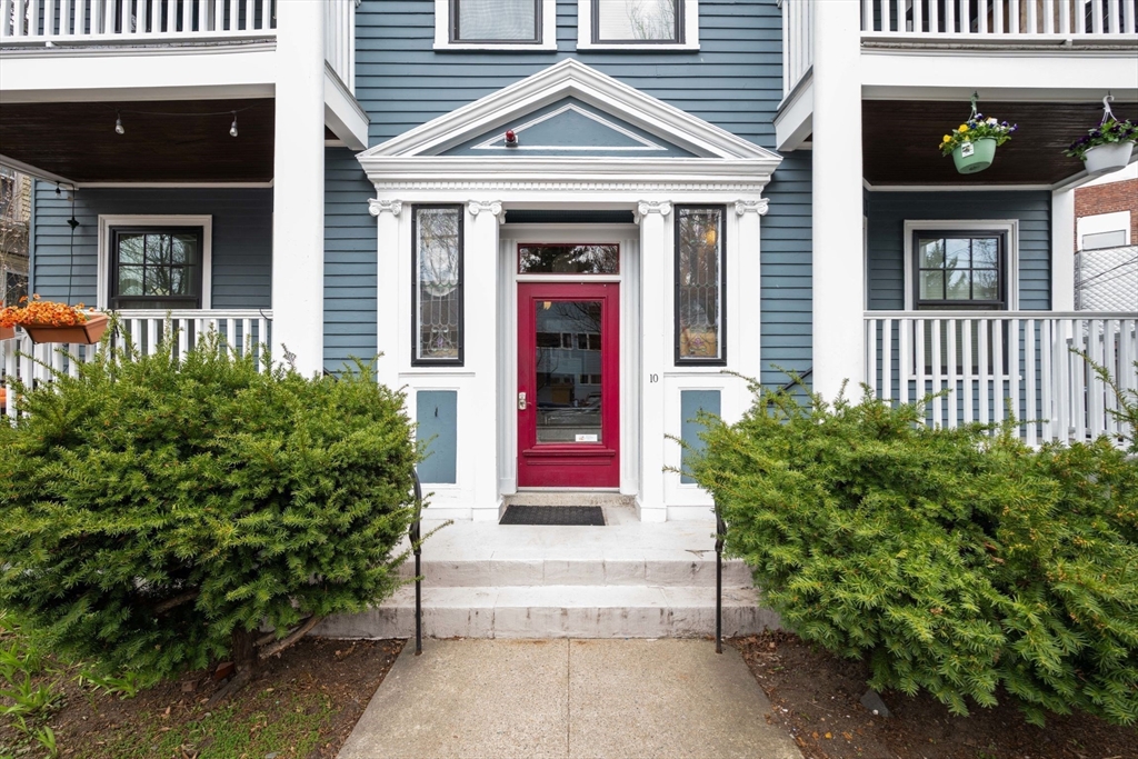 10 Bowdoin Street, Cambridge, Massachusetts, 2 Bedrooms Bedrooms, 5 Rooms Rooms,1 BathroomBathrooms,Residential,For Sale,Bowdoin Street,73506060