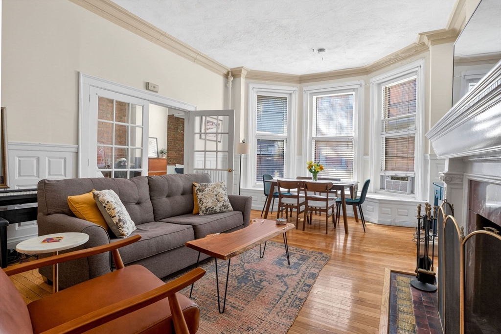 473 Beacon Street, Boston, Massachusetts, 1 Bedroom Bedrooms, 3 Rooms Rooms,1 BathroomBathrooms,Residential,For Sale,Beacon Street,73506048