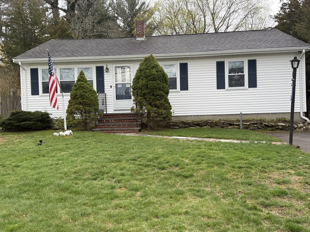 627 School Street, Dighton, Massachusetts, 3 Bedrooms Bedrooms, 7 Rooms Rooms,1 BathroomBathrooms,Residential,For Sale,School Street,73505890