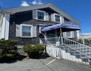 2157 Acushnet Ave, New Bedford, Massachusetts, 4 Bedrooms Bedrooms, 11 Rooms Rooms,3 BathroomsBathrooms,Residential Income,For Sale,Acushnet Ave,73505916