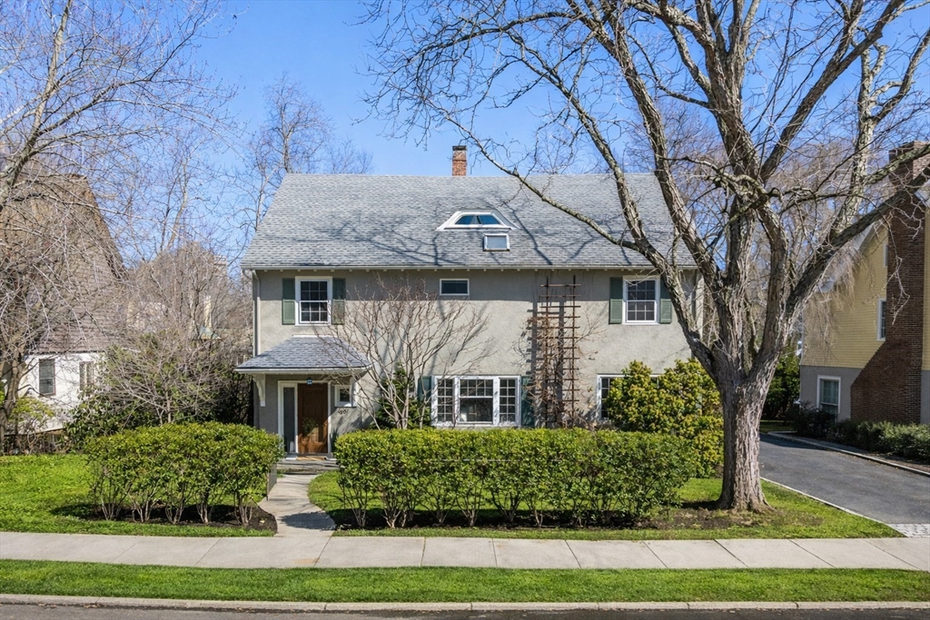 189 Clinton Rd, Brookline, Massachusetts, 6 Bedrooms Bedrooms, 10 Rooms Rooms,4 BathroomsBathrooms,Residential,For Sale,Clinton Rd,73487634