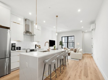 747 Cambridge St, Cambridge, Massachusetts, 2 Bedrooms Bedrooms, 5 Rooms Rooms,1 BathroomBathrooms,Residential,For Sale,Cambridge St,73506237
