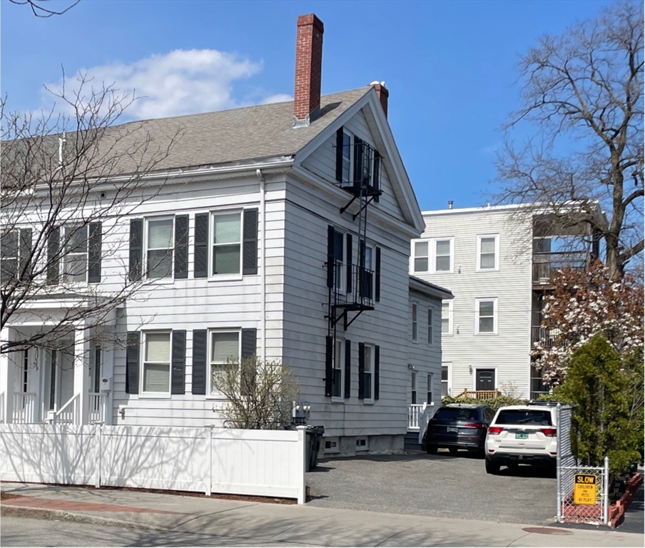 289 Broadway, Cambridge, Massachusetts, 5 Bedrooms Bedrooms, 10 Rooms Rooms,3 BathroomsBathrooms,Residential Income,For Sale,Broadway,73506319