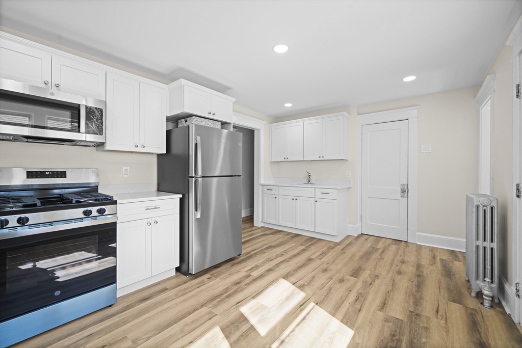 105 Wilber Street, Springfield, Massachusetts, 4 Bedrooms Bedrooms, 6 Rooms Rooms,2 BathroomsBathrooms,Residential,For Sale,Wilber Street,73506047