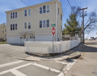 82 Edison St, Quincy, Massachusetts, 2 Bedrooms Bedrooms, 4 Rooms Rooms,1.5 BathroomsBathrooms,Residential,For Sale,Edison St,73506145