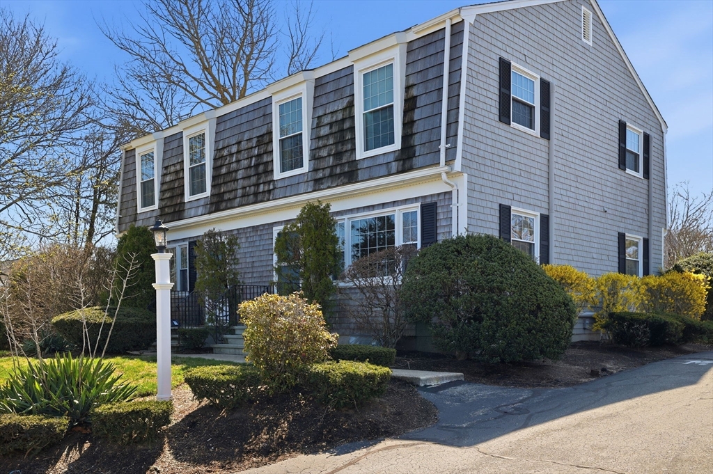 231 Route 28, Harwich, Massachusetts, 2 Bedrooms Bedrooms, 5 Rooms Rooms,1.5 BathroomsBathrooms,Residential,For Sale,Route 28,73506149