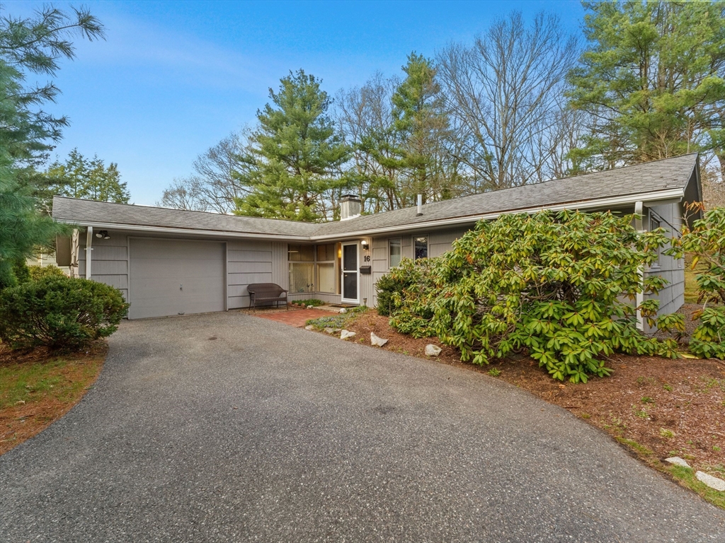 16 Sheffield Rd, Framingham, Massachusetts, 3 Bedrooms Bedrooms, 7 Rooms Rooms,1.5 BathroomsBathrooms,Residential,For Sale,Sheffield Rd,73506167