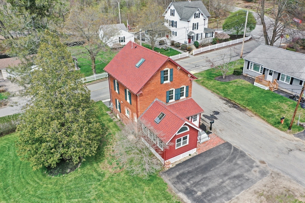 44 Clark St, Spencer, Massachusetts, 3 Bedrooms Bedrooms, 7 Rooms Rooms,2.5 BathroomsBathrooms,Residential,For Sale,Clark St,73506144