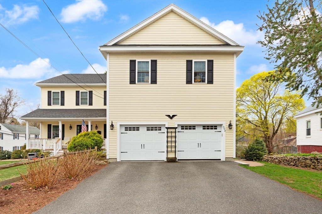 303 Haven Street, Reading, Massachusetts, 3 Bedrooms Bedrooms, 6 Rooms Rooms,2.5 BathroomsBathrooms,Residential,For Sale,Haven Street,73506169