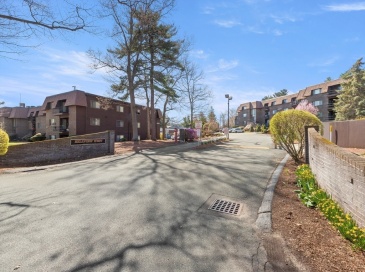 9 Thomas Street, Saugus, Massachusetts, 2 Bedrooms Bedrooms, 4 Rooms Rooms,2 BathroomsBathrooms,Residential,For Sale,Thomas Street,73506187 9 Thomas Street, Saugus, Massachusetts, 2 Bedrooms Bedrooms, 4 Rooms Rooms,2 BathroomsBathrooms,Residential,For Sale,Thomas Street,73506187